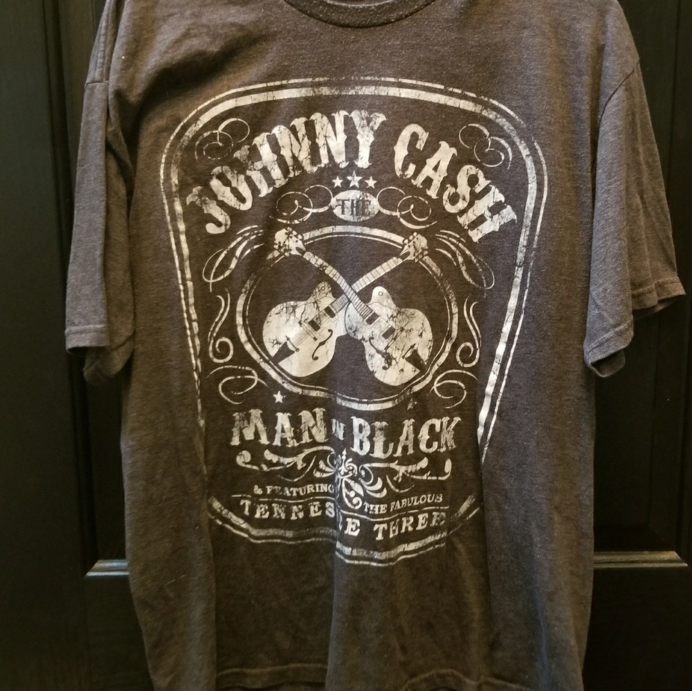 Johny Cash Man in Black shirt size Large